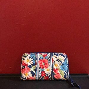 Vera Bradley wallet
